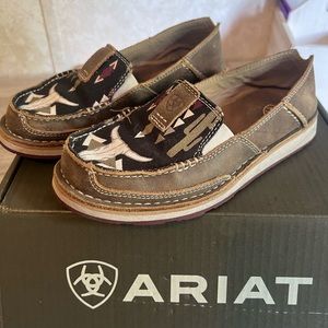 ARIAT Cruiser